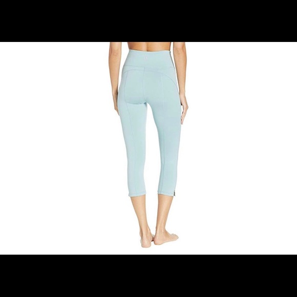 Free People Movement Rise Up Yoga Capris - Picture 2 of 8